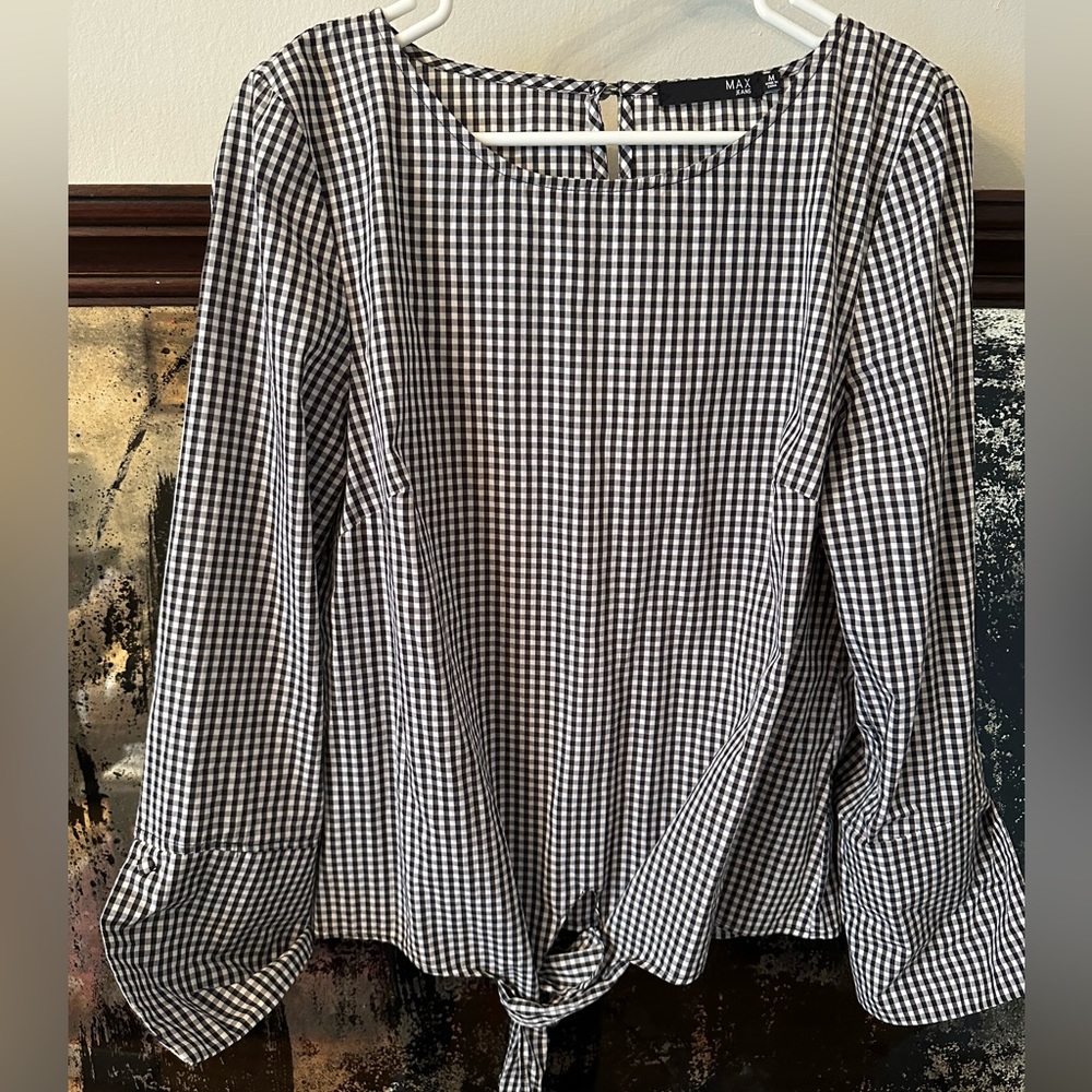 Max Jeans size M women’s shirt